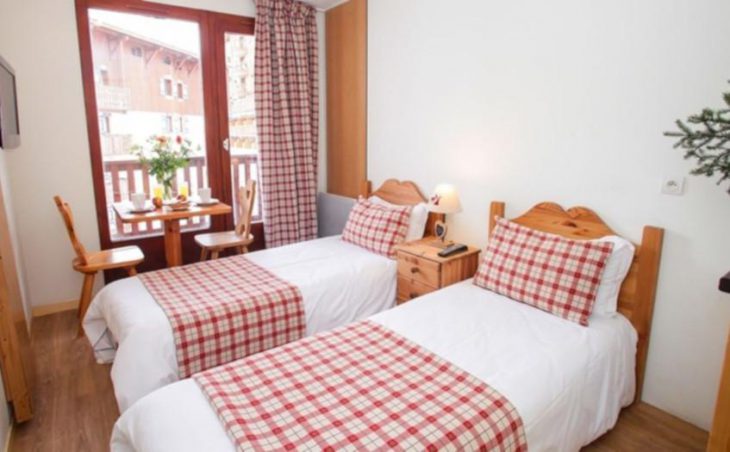 Apart-Hotel Le Chalet Alpina, Tignes, Twin Bedroom